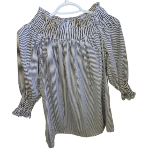 NWOT Striped off the shoulder blouse - Picture 2 of 3